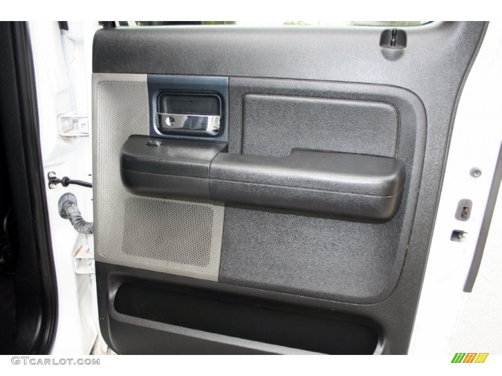 2005 F150 Lariat SuperCrew 4x4 - Oxford White / Black photo #34