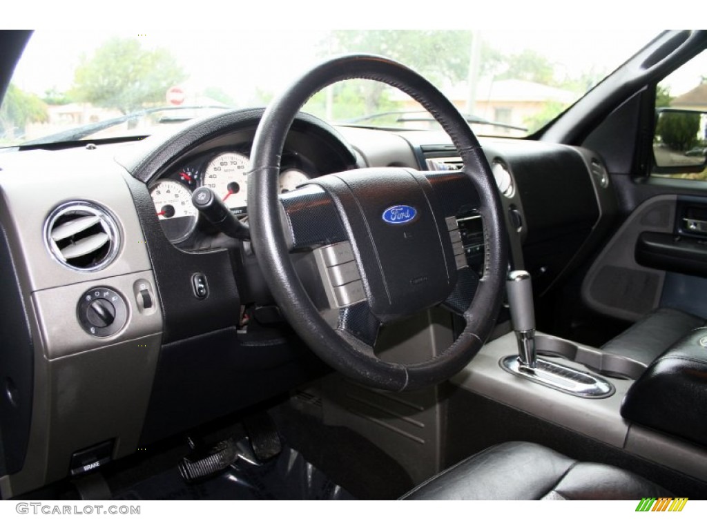 2005 F150 Lariat SuperCrew 4x4 - Oxford White / Black photo #65