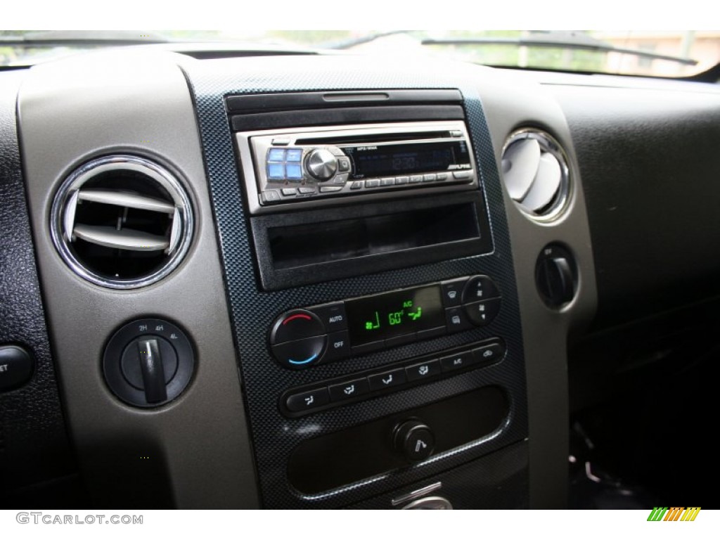 2005 F150 Lariat SuperCrew 4x4 - Oxford White / Black photo #87