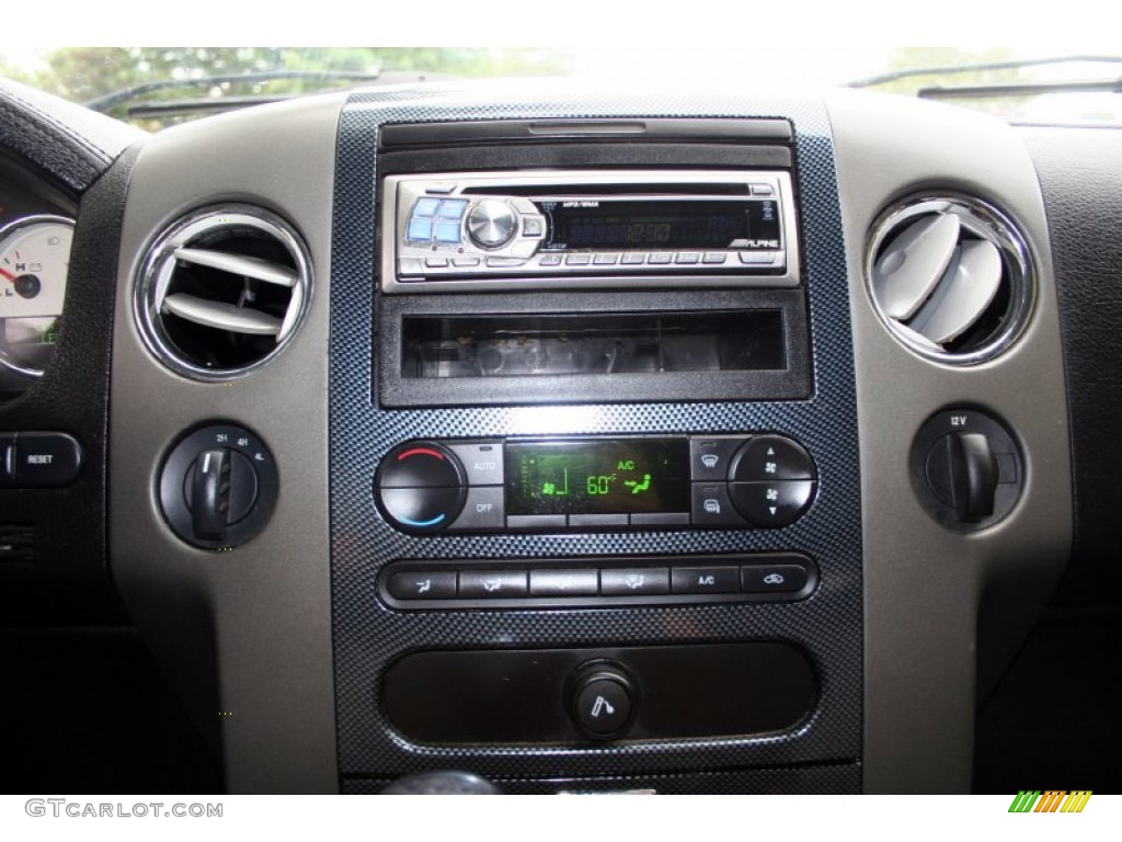 2005 F150 Lariat SuperCrew 4x4 - Oxford White / Black photo #88
