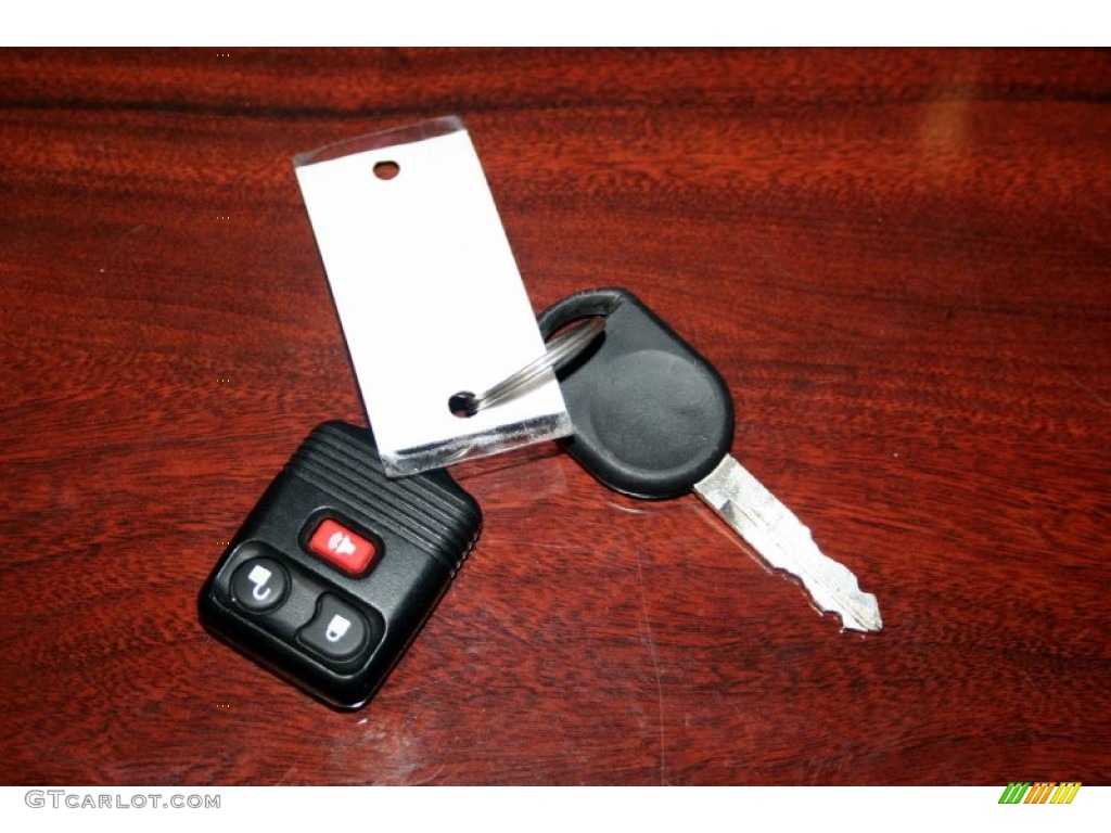 2005 F150 Lariat SuperCrew 4x4 - Oxford White / Black photo #101