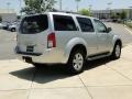 Silver Lightning Metallic - Pathfinder LE 4x4 Photo No. 5