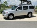 Silver Lightning Metallic - Pathfinder LE 4x4 Photo No. 10