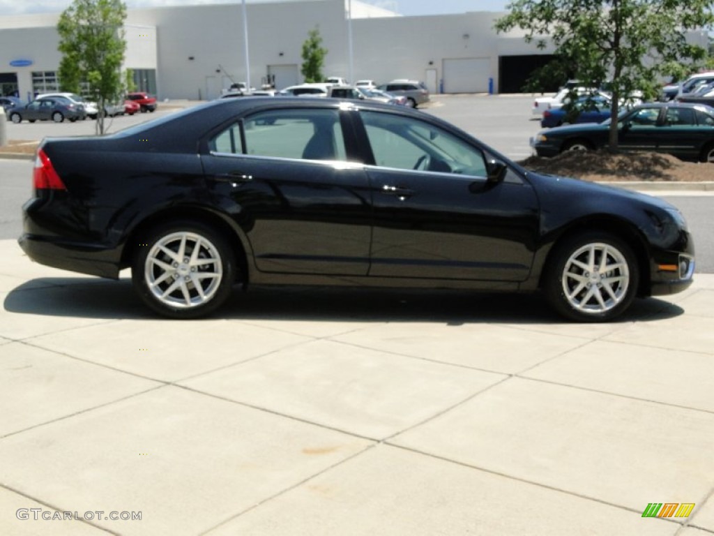 2010 Fusion SEL V6 - Tuxedo Black Metallic / Medium Light Stone photo #4