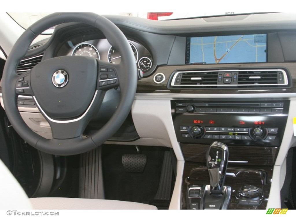 2012 BMW 7 Series 750Li Sedan Oyster/Black Dashboard Photo #51077945