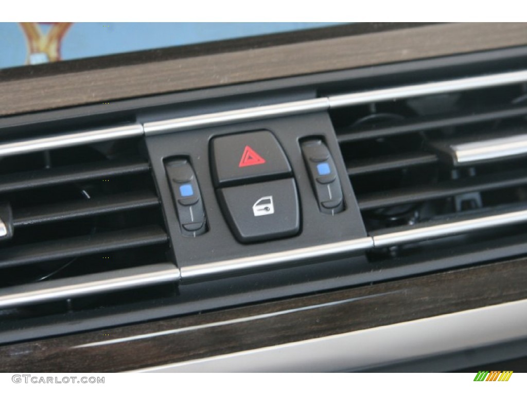 2012 BMW 7 Series 750Li Sedan Controls Photo #51078020