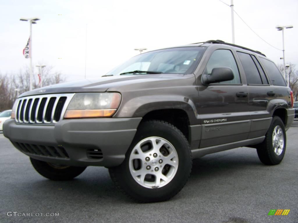 Taupe Frost Metallic Jeep Grand Cherokee