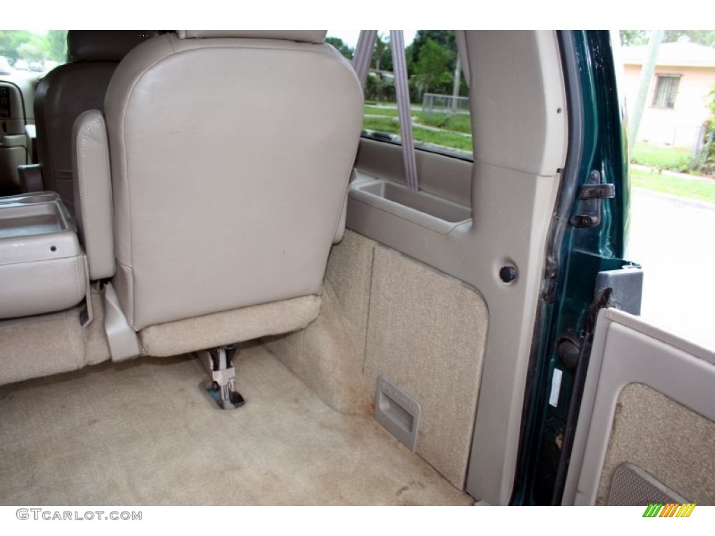 2002 Astro LT AWD - Dark Forest Green Metallic / Neutral photo #79