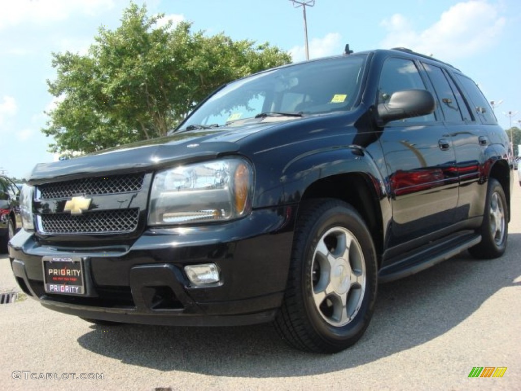 Black Chevrolet TrailBlazer