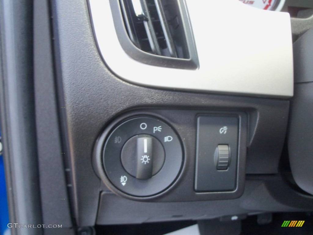 2011 Focus SES Sedan - Blue Flame Metallic / Charcoal Black photo #12