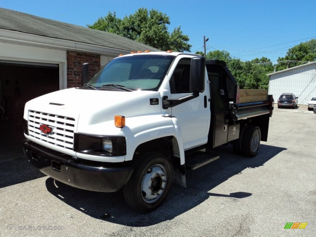 2004 C Series Kodiak C4500 Regular Cab Dump Truck - Summit White / Gray photo #2