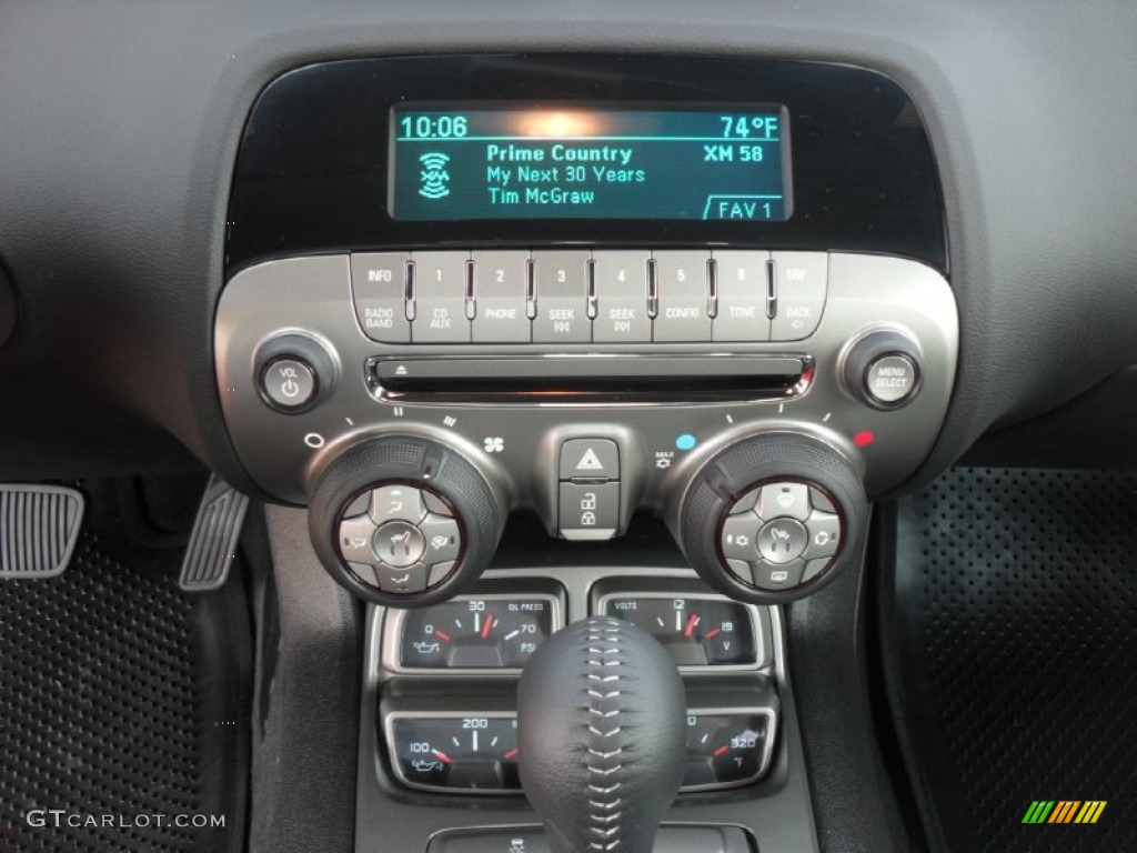 2011 Chevrolet Camaro LT/RS Convertible Controls Photo #51087494