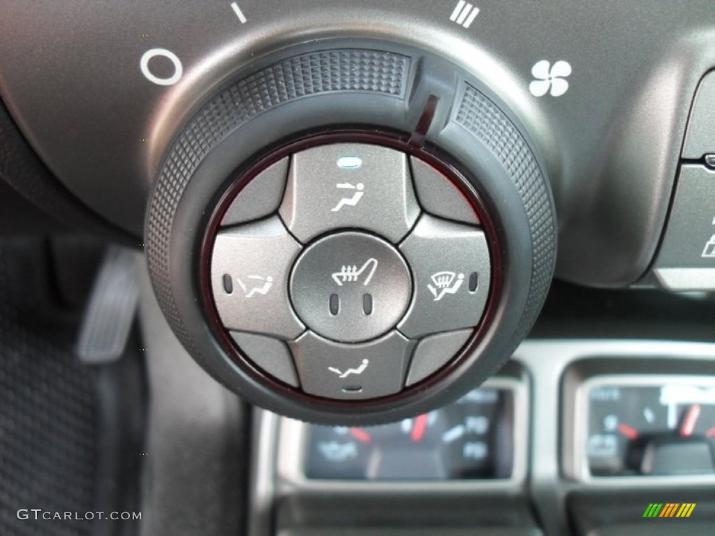 2011 Chevrolet Camaro LT/RS Convertible Controls Photo #51087509