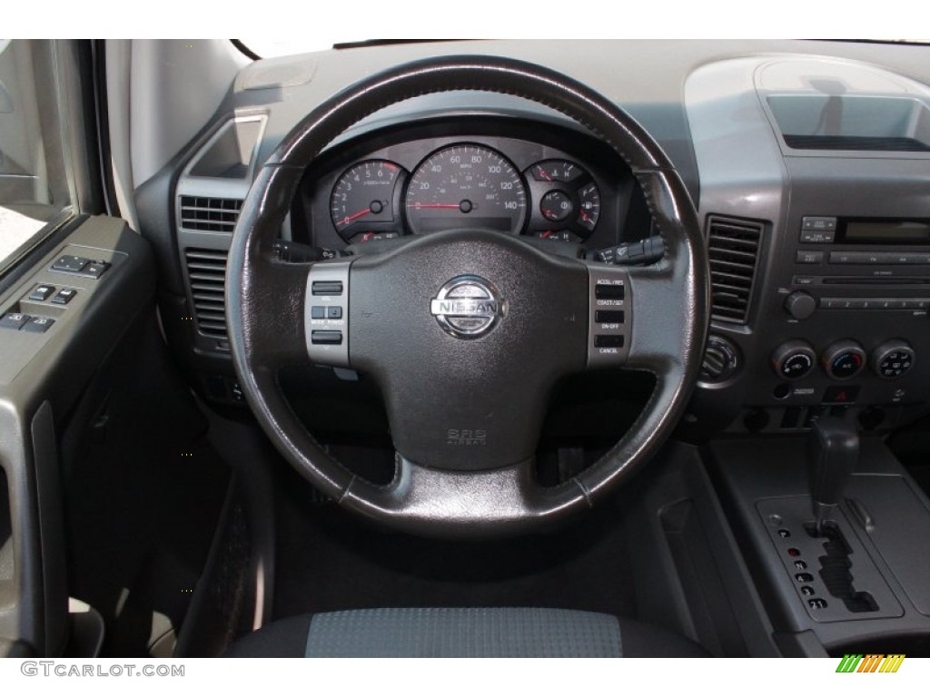 2005 Titan SE King Cab 4x4 - White / Graphite/Titanium photo #7