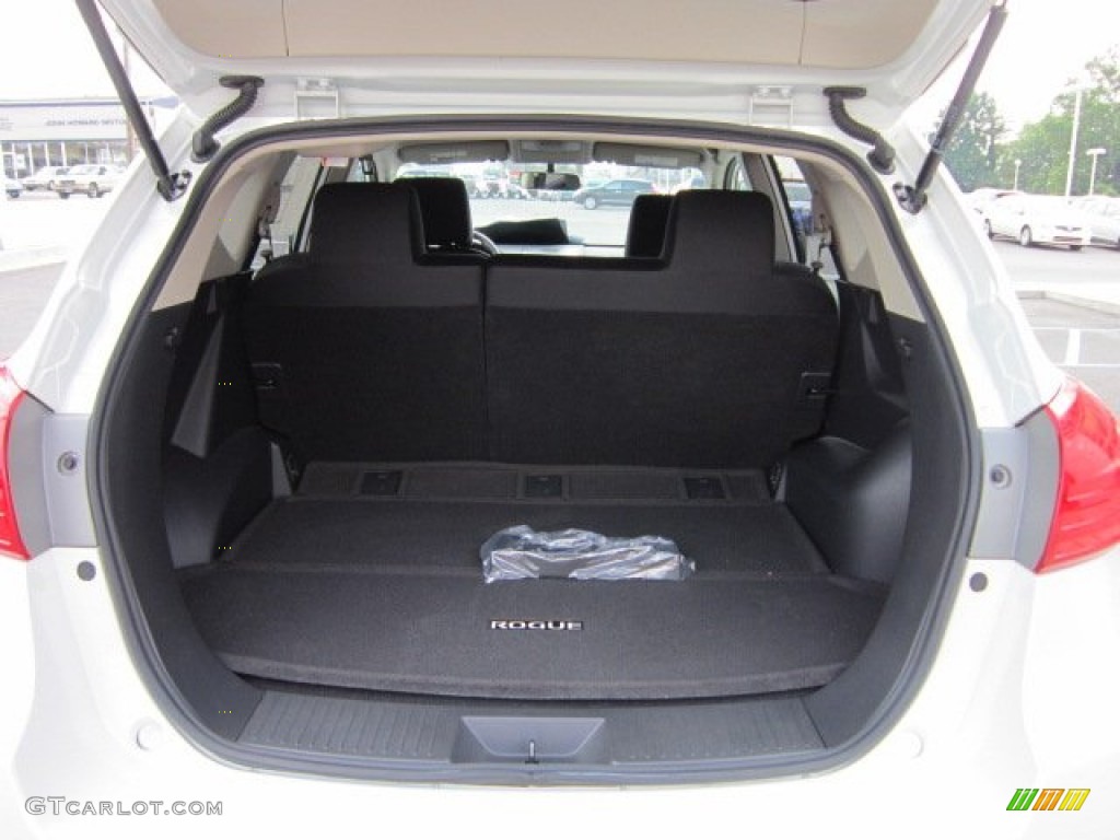 2011 Rogue S AWD Krom Edition - Pearl White / Black photo #5