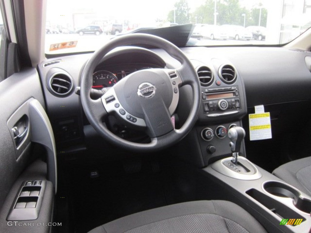 2011 Rogue S AWD Krom Edition - Pearl White / Black photo #15
