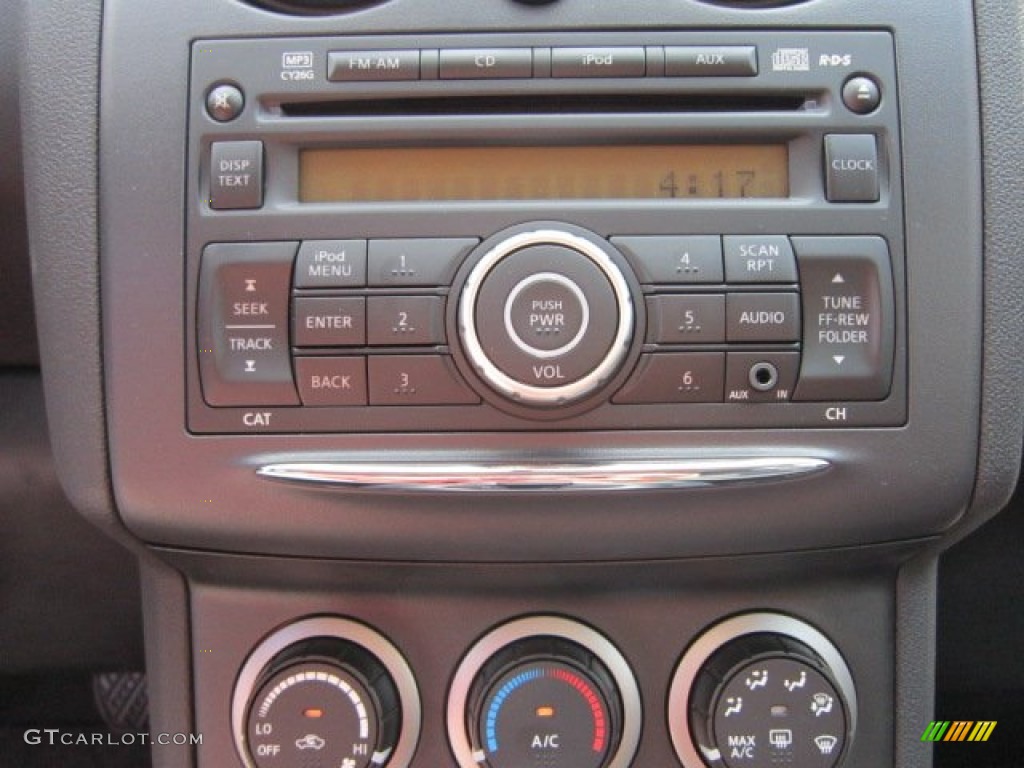 2011 Rogue S AWD Krom Edition - Pearl White / Black photo #19