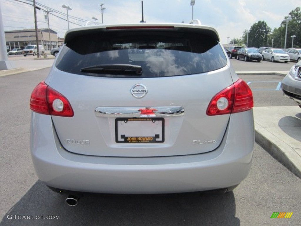 2011 Rogue SL AWD - Silver Ice Metallic / Black photo #9
