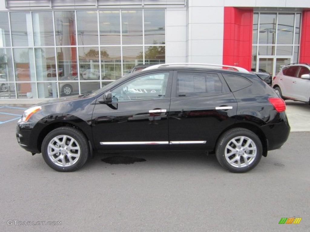 2011 Rogue SL AWD - Wicked Black / Black photo #2