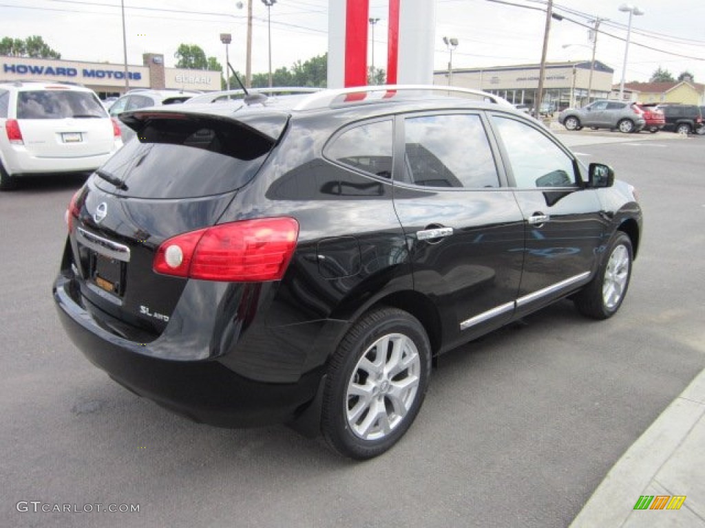 2011 Rogue SL AWD - Wicked Black / Black photo #10