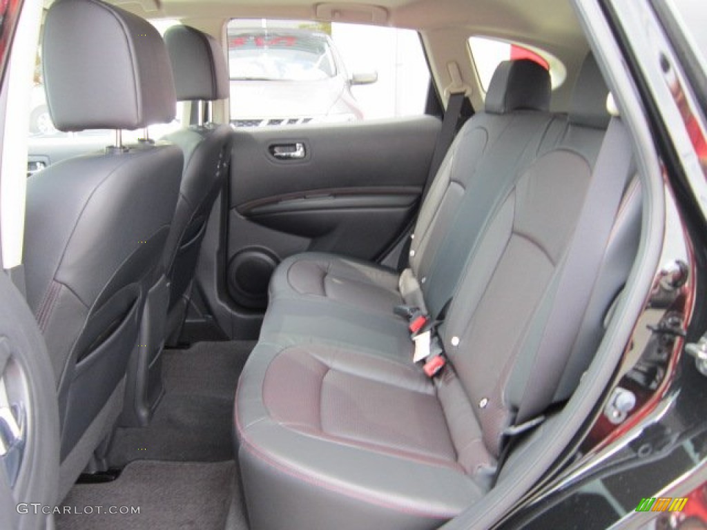 2011 Rogue SL AWD - Wicked Black / Black photo #16
