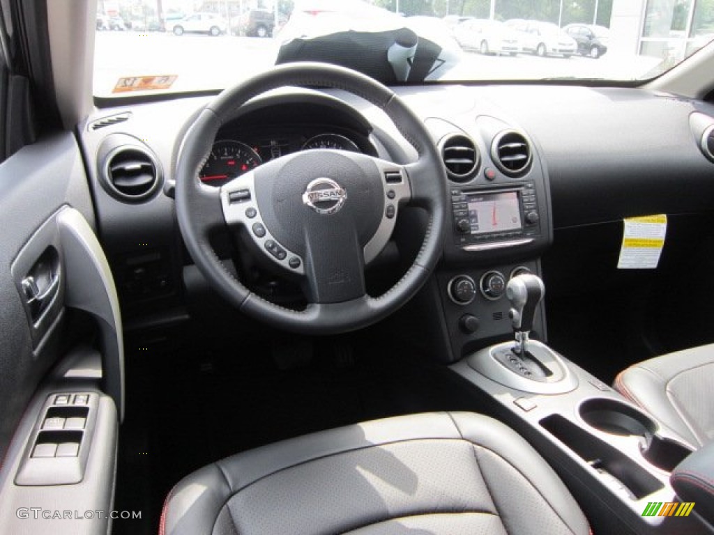 2011 Rogue SL AWD - Wicked Black / Black photo #17