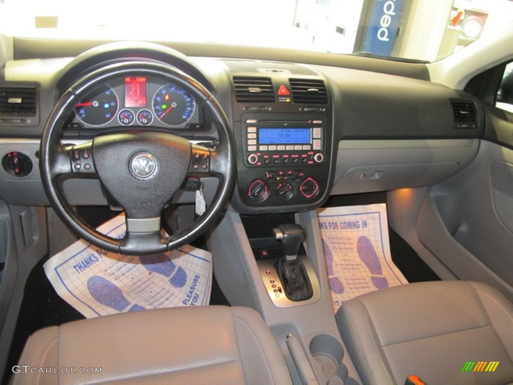2009 Volkswagen Jetta TDI Sedan Art Grey Dashboard Photo #51093518