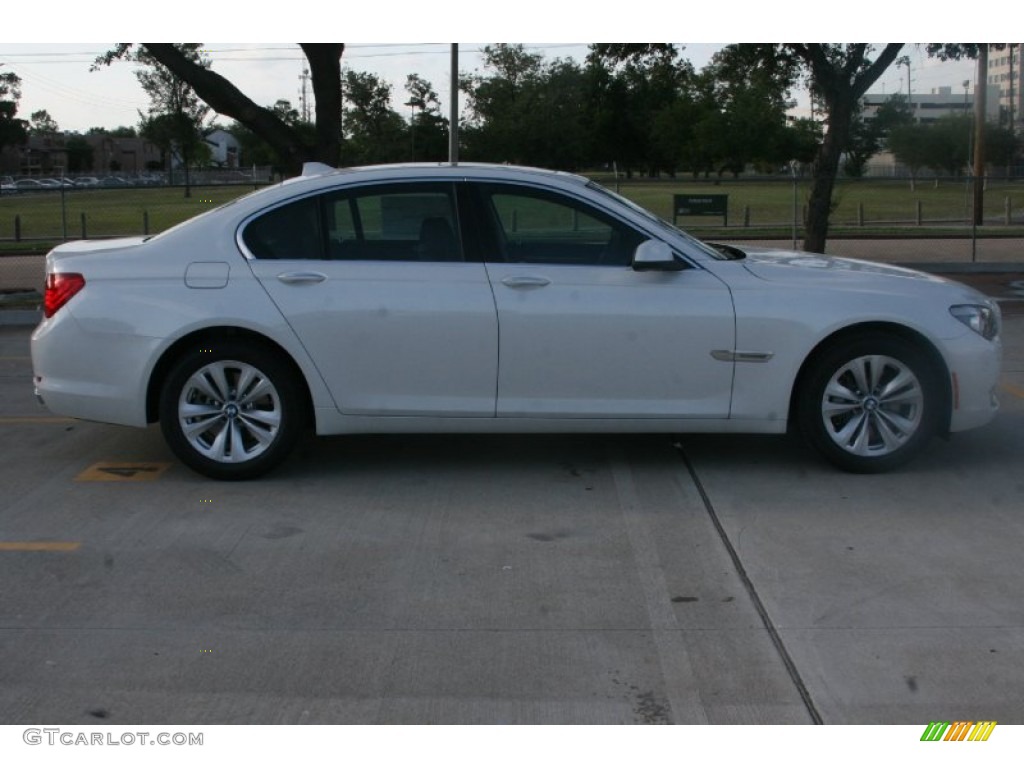 2012 7 Series 740i Sedan - Mineral White Metallic / Black photo #4