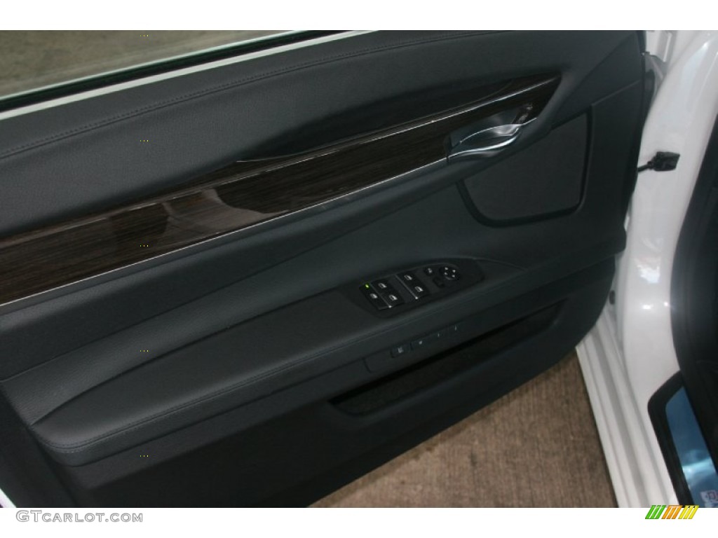 2012 7 Series 740i Sedan - Mineral White Metallic / Black photo #12