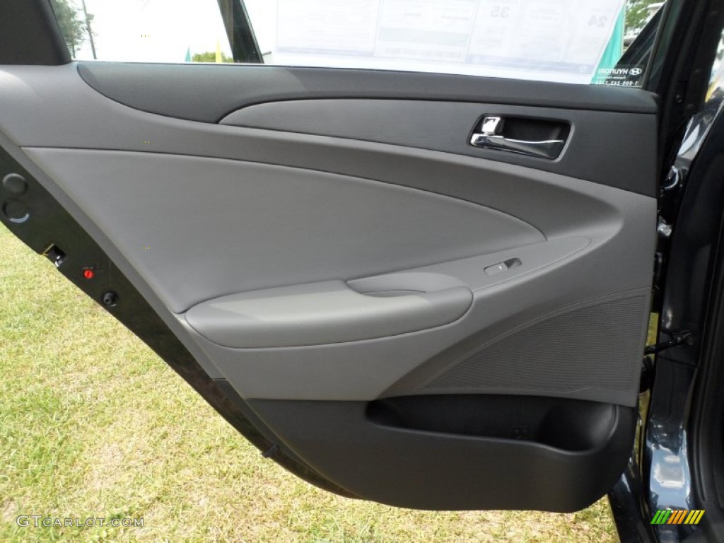 2012 Hyundai Sonata SE Gray Door Panel Photo #51094778