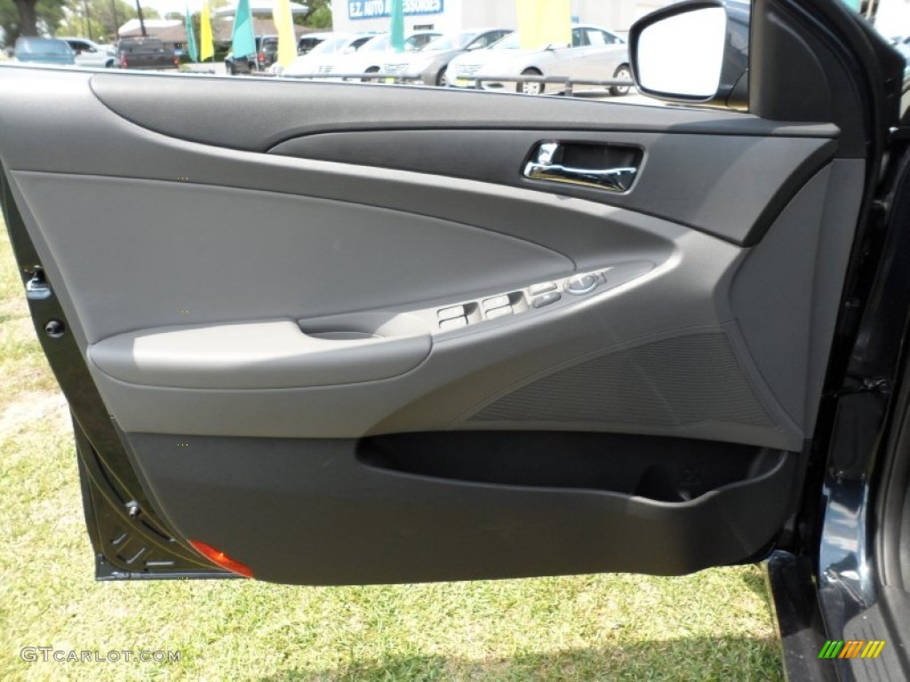 2012 Hyundai Sonata SE Gray Door Panel Photo #51094826