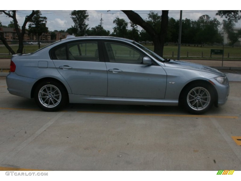 2010 3 Series 328i Sedan - Blue Water Metallic / Beige photo #4