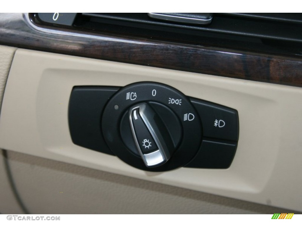 2010 BMW 3 Series 328i Sedan Controls Photo #51097157