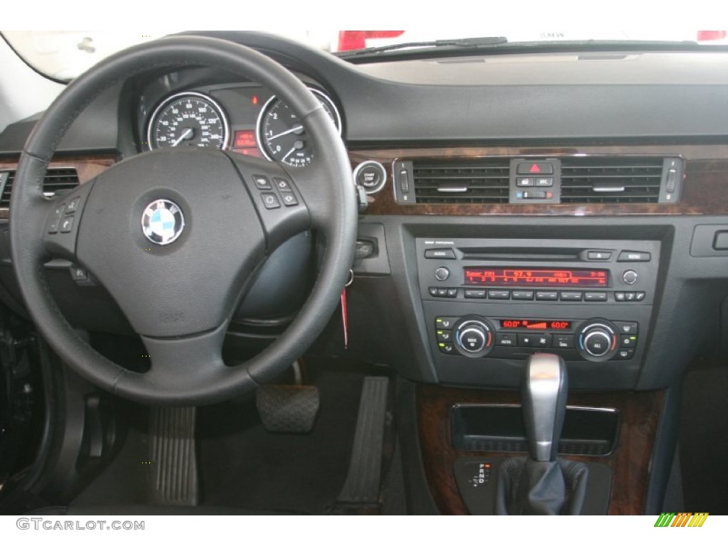 2010 3 Series 328i Sedan - Jet Black / Black photo #13