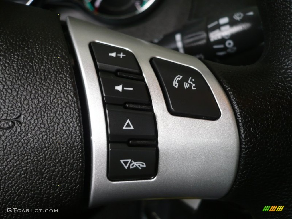 2011 Chevrolet Malibu LT Controls Photo #51097595