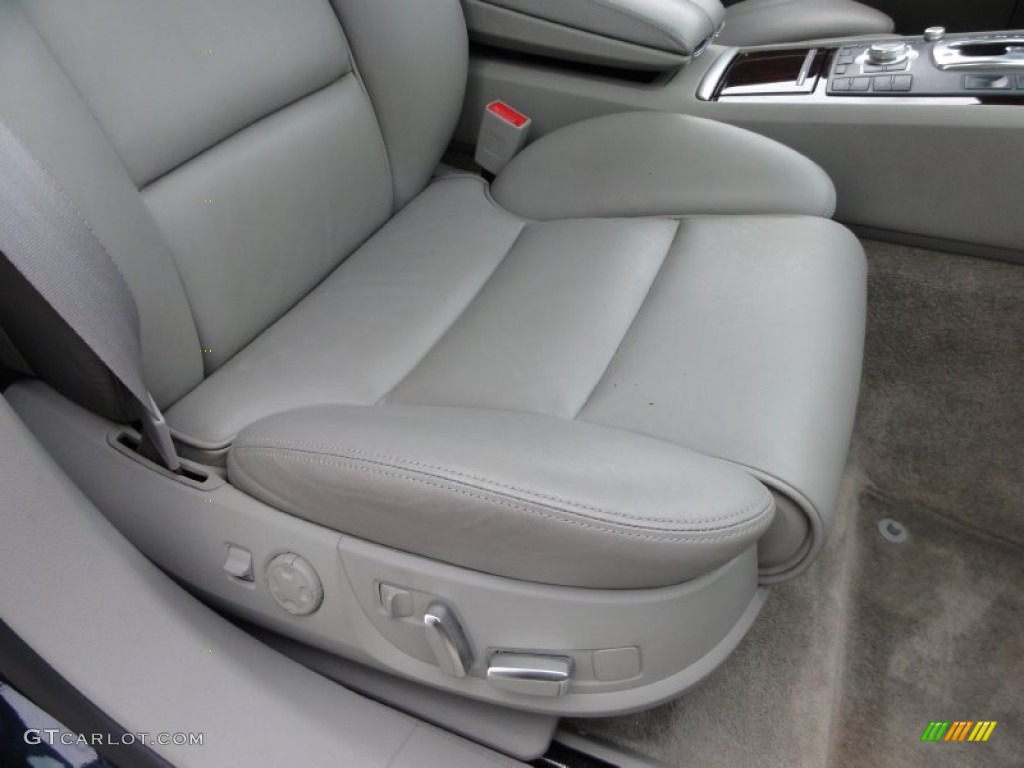 2005 A8 4.2 quattro - Night Blue Pearl / Platinum photo #21