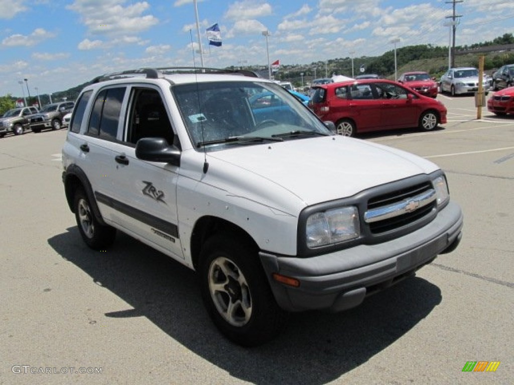 White 2002 Chevrolet Tracker ZR2 4WD Hard Top Exterior Photo #51098372