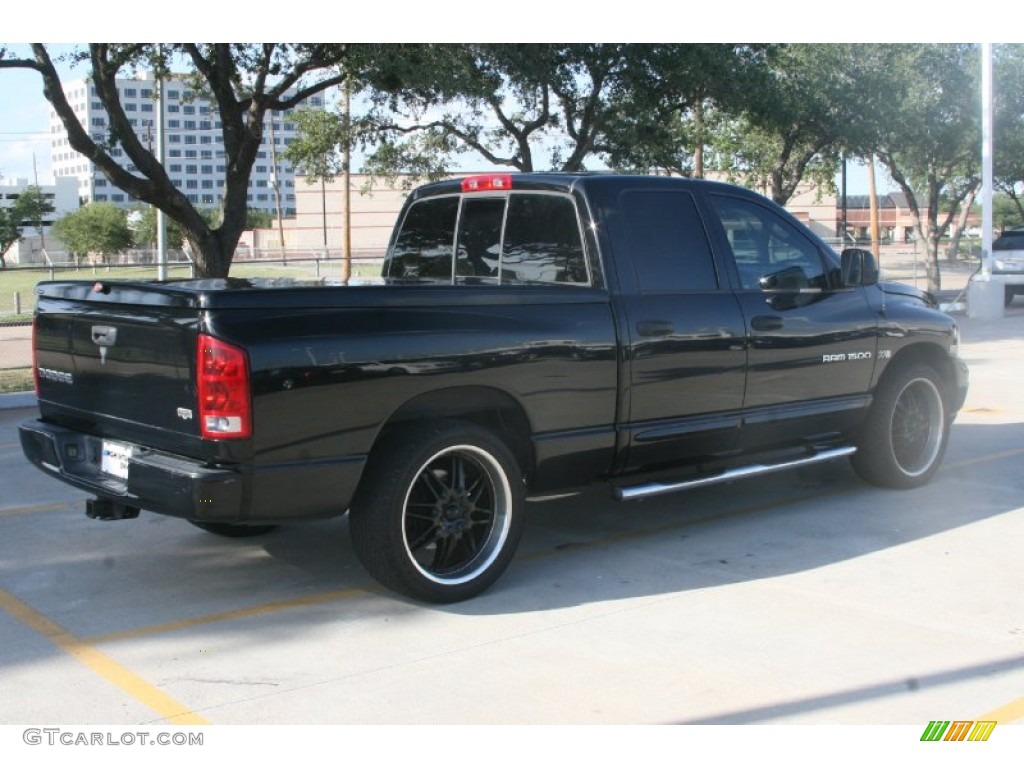 2004 Ram 1500 Laramie Quad Cab - Black / Dark Slate Gray photo #2