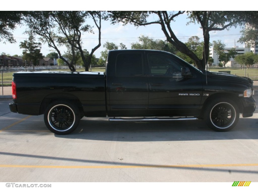 2004 Ram 1500 Laramie Quad Cab - Black / Dark Slate Gray photo #4