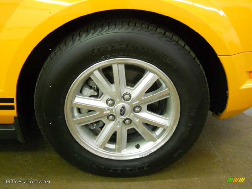 2007 Mustang V6 Deluxe Coupe - Grabber Orange / Dark Charcoal photo #22