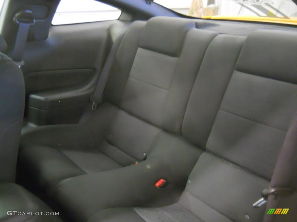 2007 Mustang V6 Deluxe Coupe - Grabber Orange / Dark Charcoal photo #26