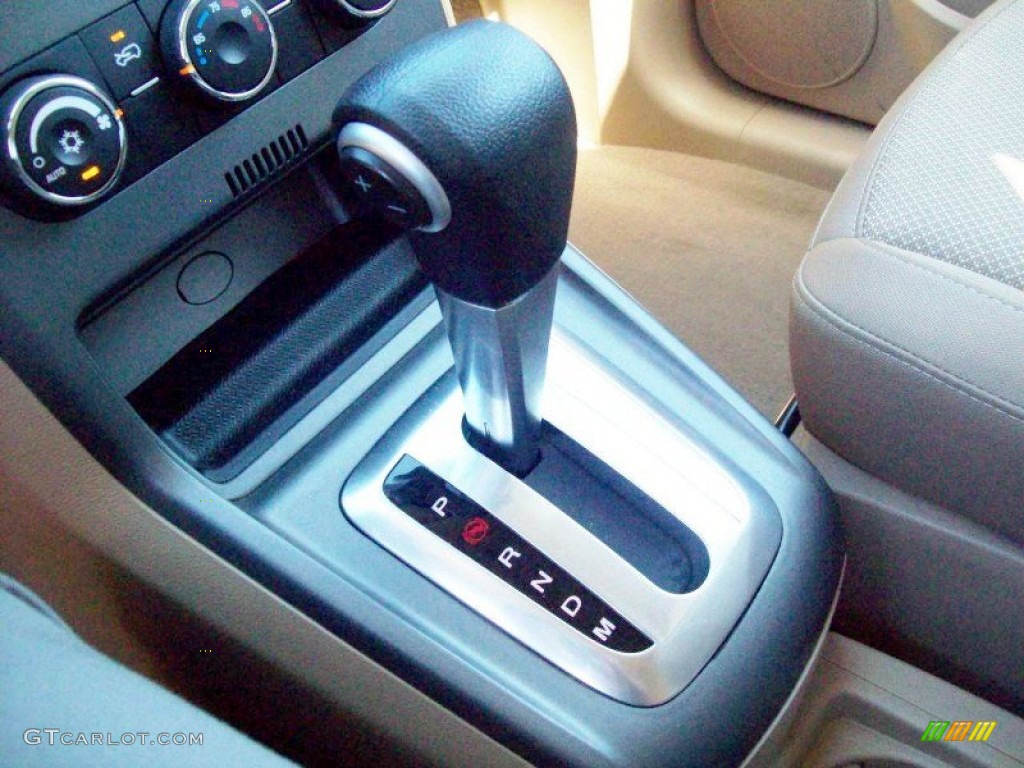 2010 Saturn VUE XR V6 Transmission Photos