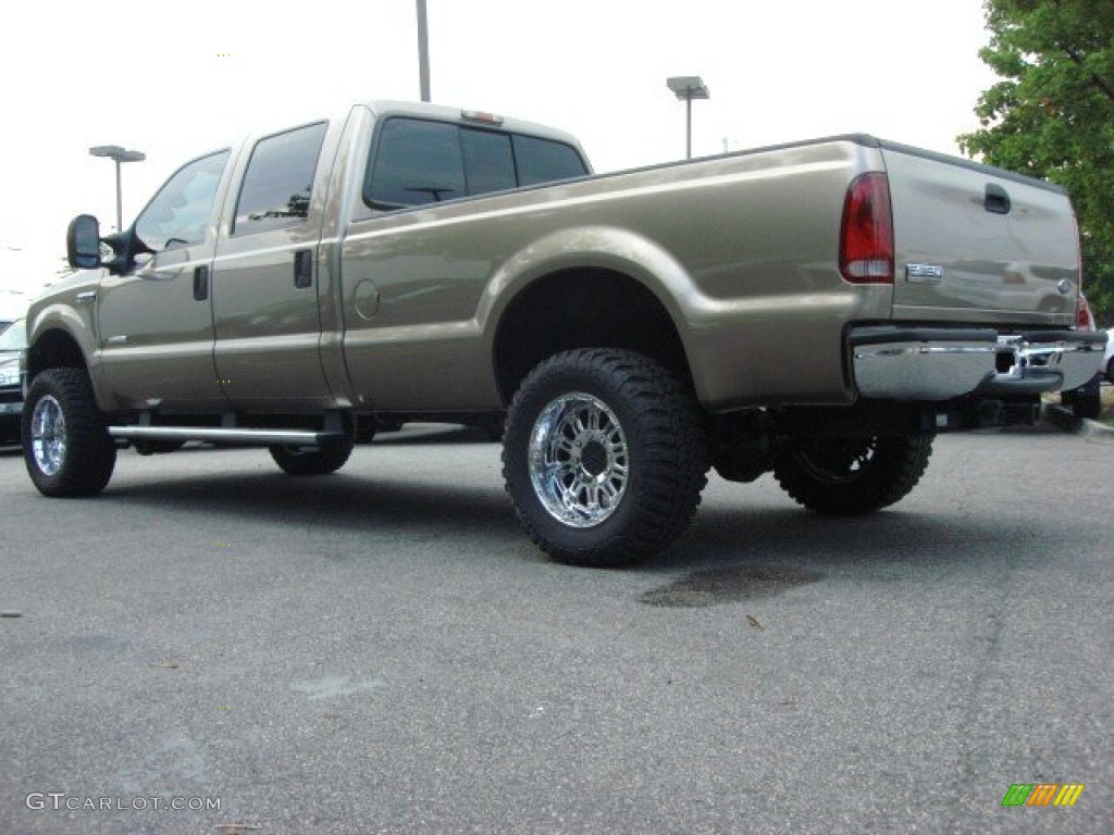 2007 F350 Super Duty XLT Crew Cab 4x4 - Arizona Beige Metallic / Tan photo #4
