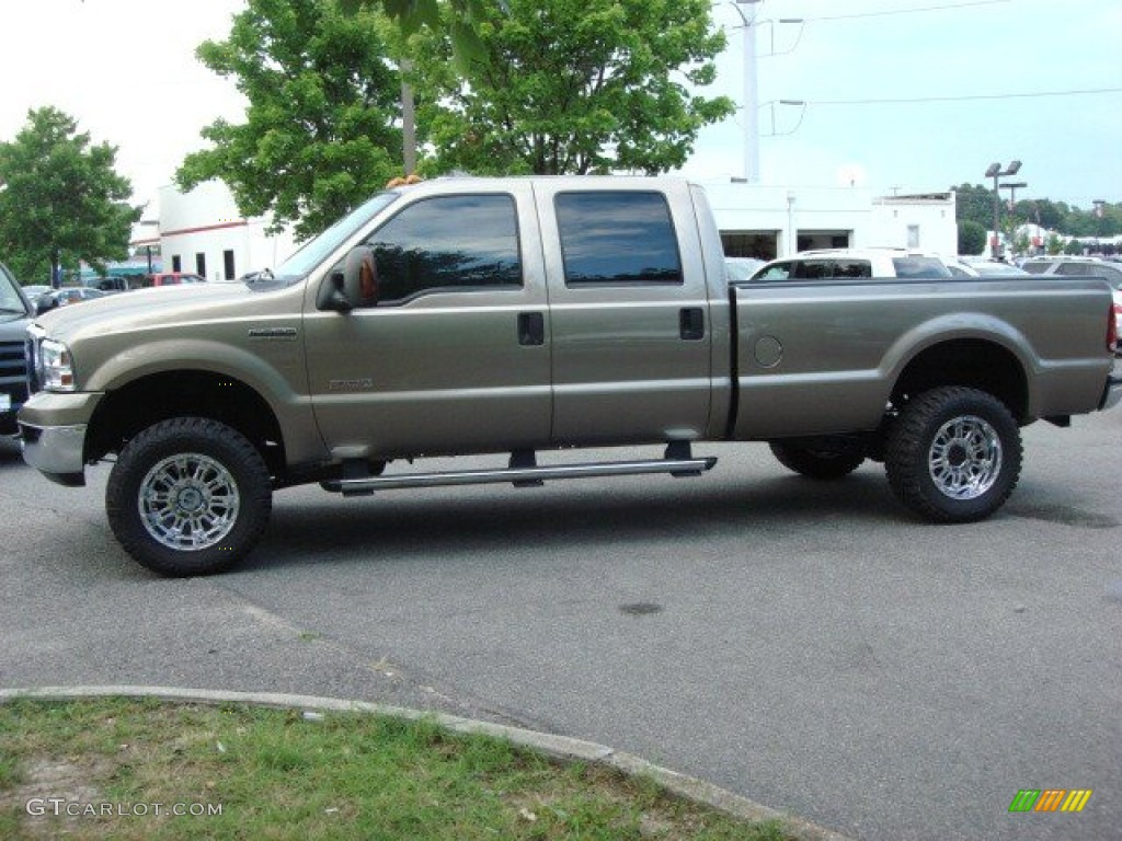 2007 F350 Super Duty XLT Crew Cab 4x4 - Arizona Beige Metallic / Tan photo #5