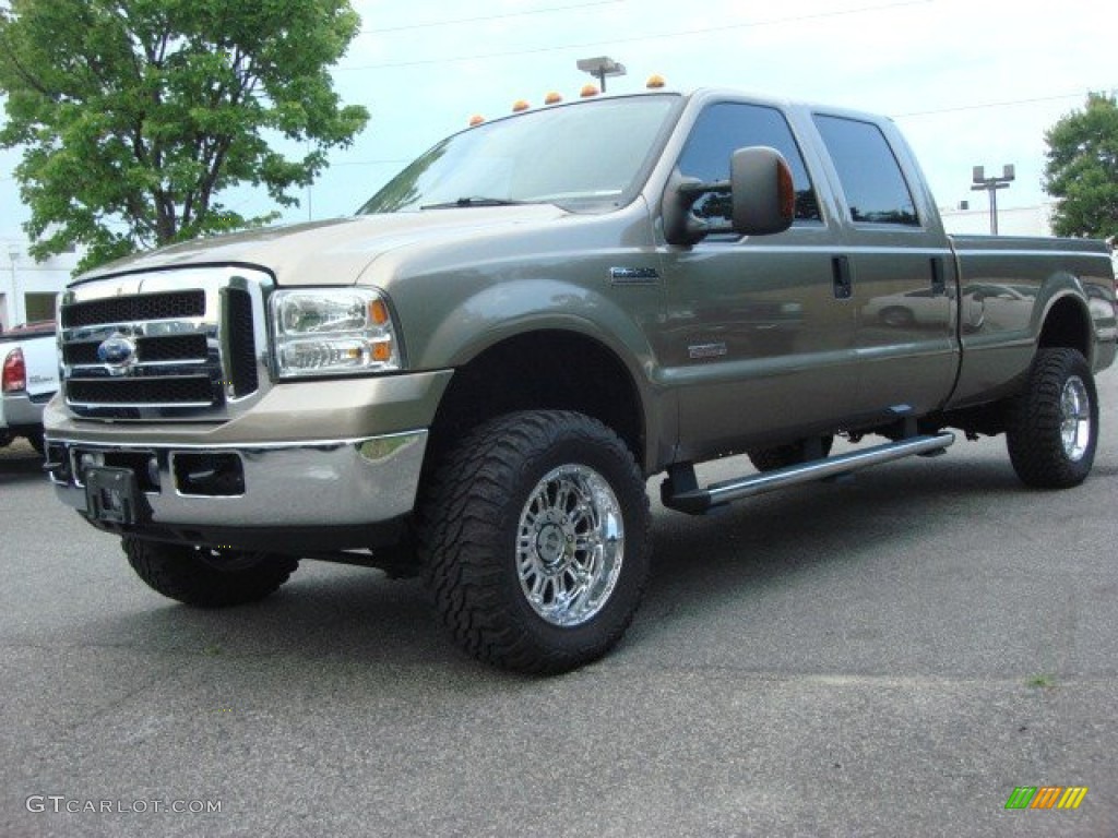 2007 F350 Super Duty XLT Crew Cab 4x4 - Arizona Beige Metallic / Tan photo #6
