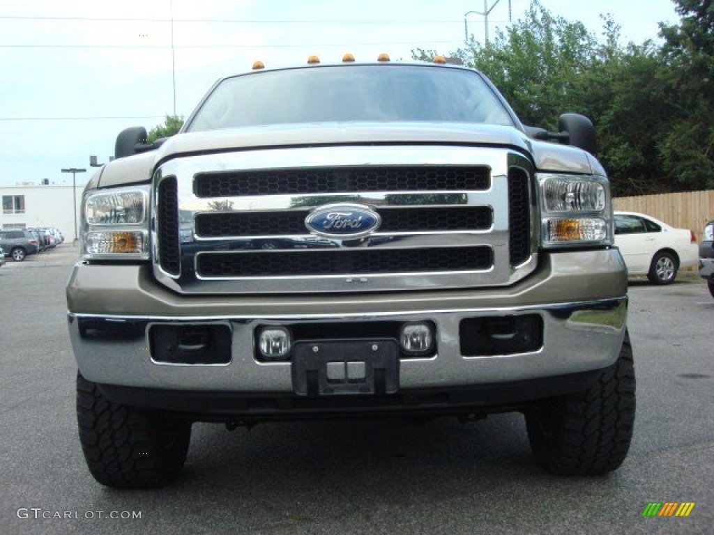 2007 F350 Super Duty XLT Crew Cab 4x4 - Arizona Beige Metallic / Tan photo #7