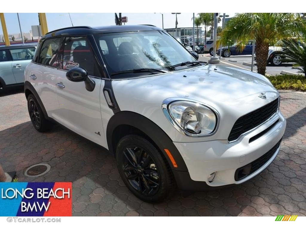 2011 Cooper S Countryman All4 AWD - Light White / Carbon Black photo #1