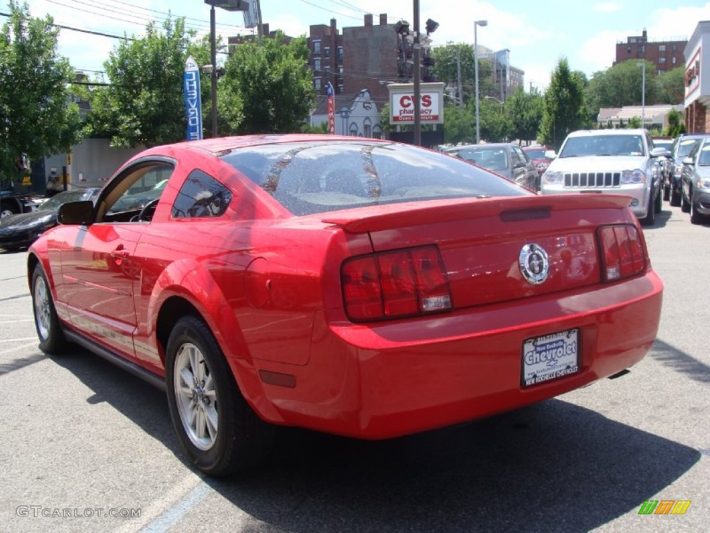 2007 Mustang V6 Premium Coupe - Torch Red / Medium Parchment photo #7