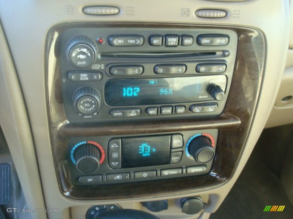 2004 Rainier CXL AWD - Indigo Blue Metallic / Light Cashmere photo #19