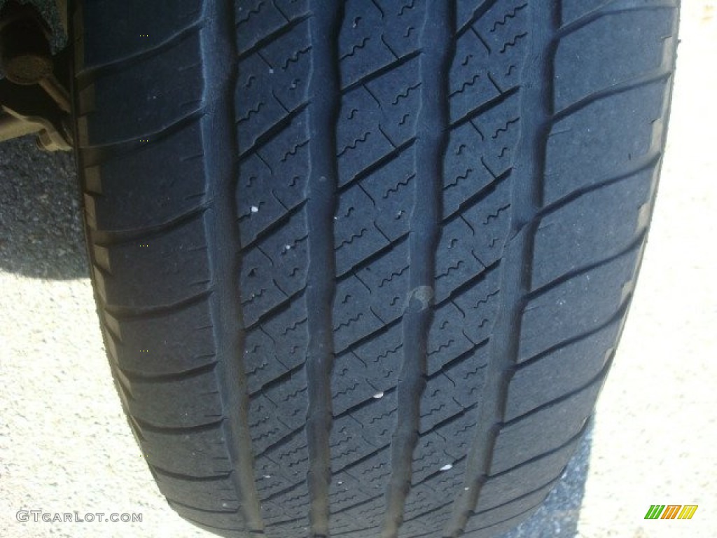 2004 Rainier CXL AWD - Indigo Blue Metallic / Light Cashmere photo #22